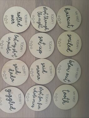 12 Baby Milestone Wood Markers